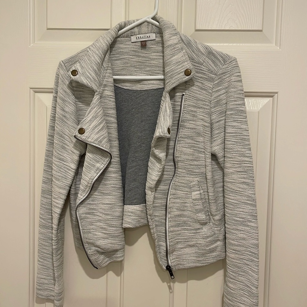 Zip up jacket size small